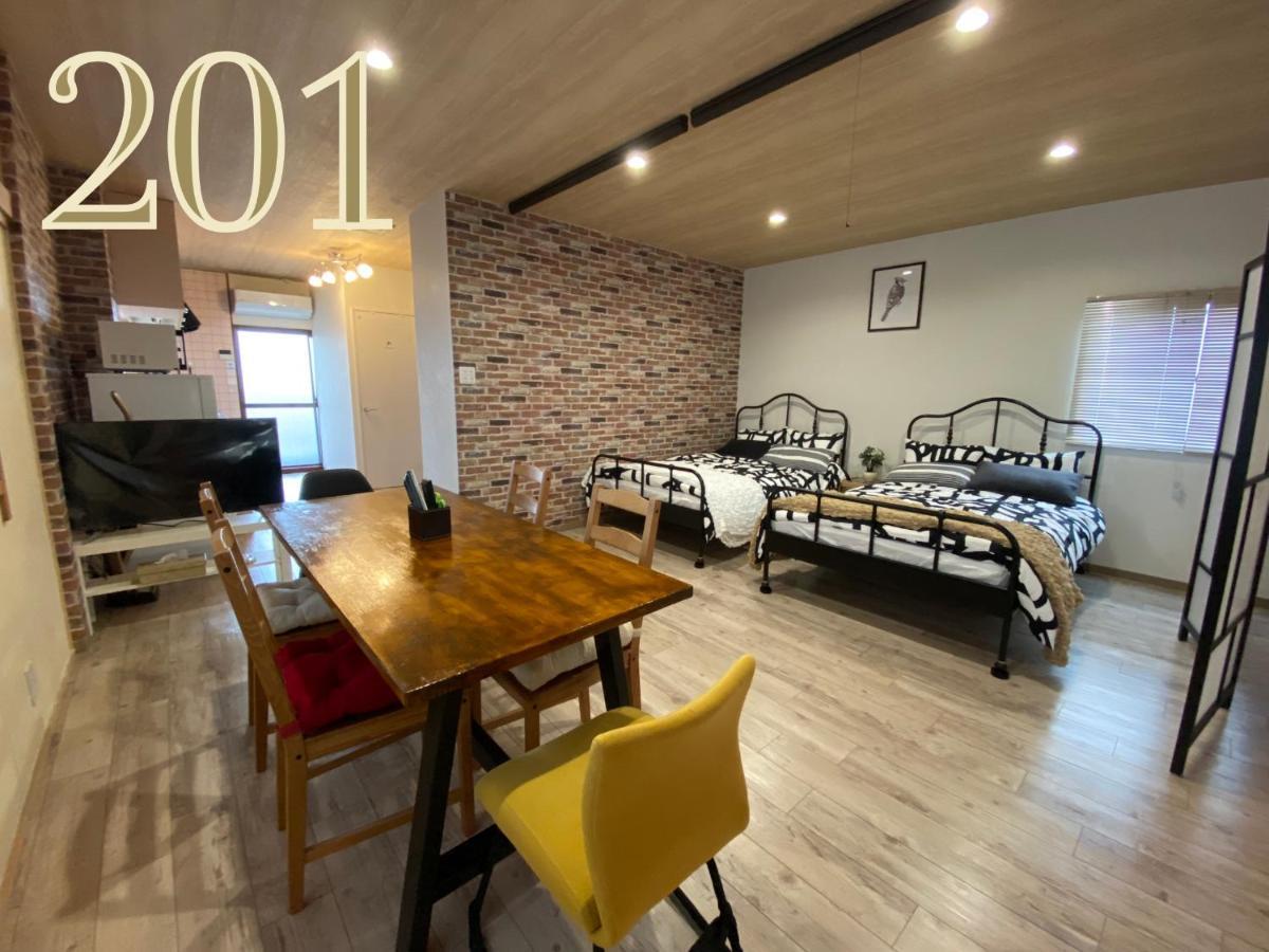 Guest House Apple Osaka Exterior photo